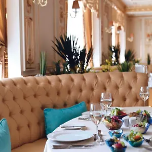 5* Otel Moevenpick Star